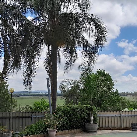 Muswellbrook Northside Bed & Breakfast Esterno foto